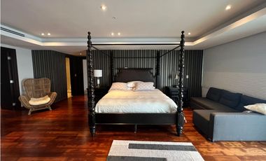 Se vende penthouse Av. Balboa, PH Rivage