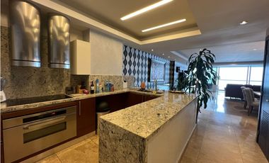 Se vende penthouse Av. Balboa, PH Rivage