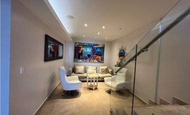 Se vende penthouse Av. Balboa, PH Rivage