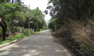 EXCELENTE FRACCIÓN lote con frente a DOS CALLES