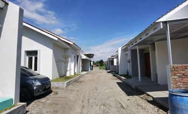 Rumah minimalis cantik dalam perumahan di area Jogja Selatan