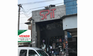 Excelentes locales a la venta