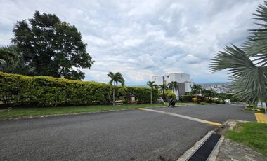 VENTA LOTE EN CONDOMINIO EN ALTO MENGA. Cod V6877