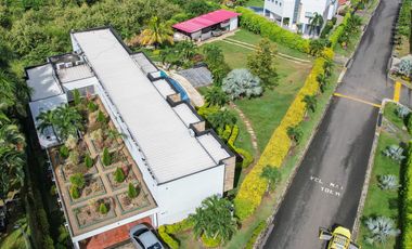 VENTA LOTE EN CONDOMINIO EN ALTO MENGA. Cod V6877