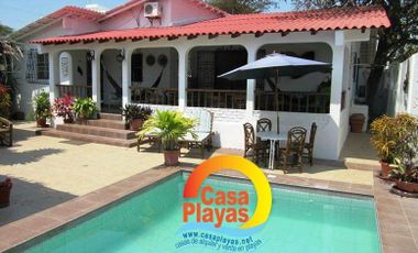 Casa de Alquiler en Playas con piscina para 16 personas