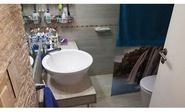 Chalet 3 ambientes con dependencia. Parque y Quincho. Barrio Don Bosco