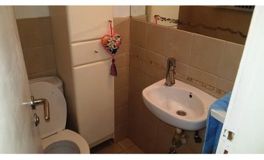 Chalet 3 ambientes con dependencia. Parque y Quincho. Barrio Don Bosco