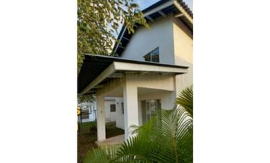 VENTA DE CASA EN RESIDENCIAL PLAYA DORADA PH LAS OLAS 3 RECAMARAS