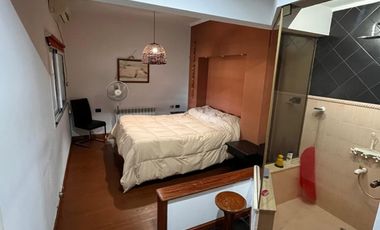 MUY LINDO CHALET FAMILIAR O MULTIFAMILAR SOBRE DOS LOTES