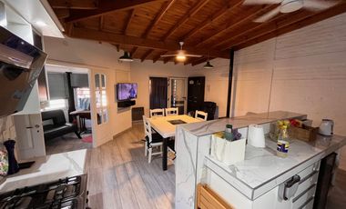 MUY LINDO CHALET FAMILIAR O MULTIFAMILAR SOBRE DOS LOTES