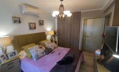DEPARTAMENTO EN VENTA URDESA CENTRAL. TOTALMENTE REMODELADO. EXCELENTES ACABADOS.