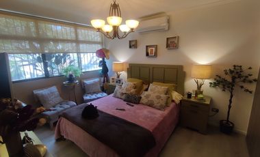 DEPARTAMENTO EN VENTA URDESA CENTRAL. TOTALMENTE REMODELADO. EXCELENTES ACABADOS.
