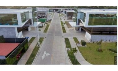 Se Vende Terreno de 985m2 en Panamá Viejo Business Center