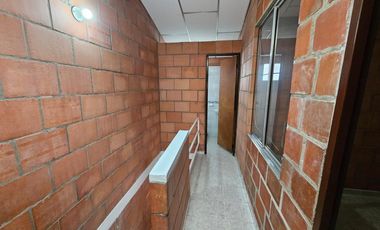 casa en arriendo en parques de la italia. Cod A126324