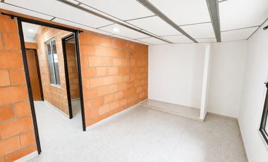 casa en arriendo en parques de la italia. Cod A126324