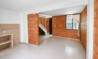 casa en arriendo en parques de la italia. Cod A126324