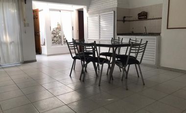 CASA DE TRES AMBIENTES EN MORENO TRUJUY