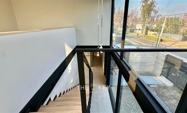 Casa en ARRIENDO SOLO CON COMPROMISO DE COMPRA de 4 dorm