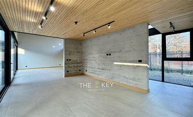 Casa en ARRIENDO SOLO CON COMPROMISO DE COMPRA de 4 dorm