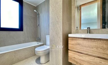 Casa en ARRIENDO SOLO CON COMPROMISO DE COMPRA de 4 dorm