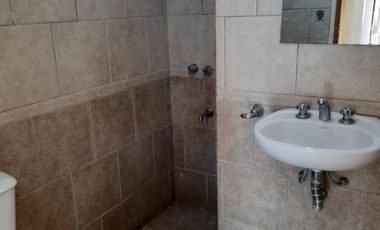 VENDO DÚPLEX 3 AMB. CON COCHERA Y PATIO VILLA LUZURIAGA