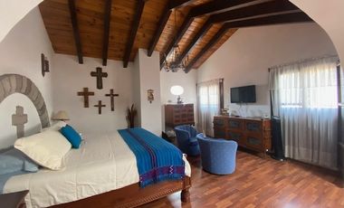 Magnífica Propiedad de 2 Casas en Venta