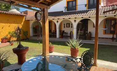 Magnífica Propiedad de 2 Casas en Venta