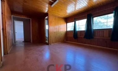 Casa venta 2 pisos 5D 2B 2 Estac, Oriente, Molina.