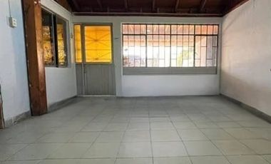 Casa venta 2 pisos 5D 2B 2 Estac, Oriente, Molina.