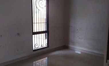 Disewakan Rumah 2lantai, Lokasi Strategis dekat Mall, Sekolah, Toll Bebas Banjir