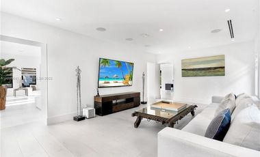 Lujosa casa en venta de 6 dorm. en Iquique