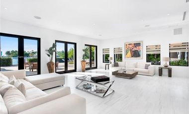 Lujosa casa en venta de 6 dorm. en Iquique