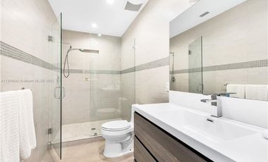 Lujosa casa en venta de 6 dorm. en Iquique