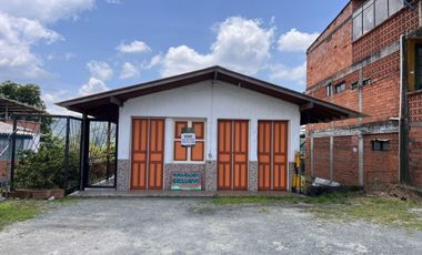 comercial (casa para comercio) en venta en vereda la leona. Cod V18313