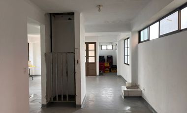 comercial (casa para comercio) en venta en vereda la leona. Cod V18313