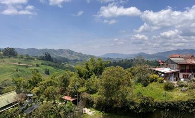 comercial (casa para comercio) en venta en vereda la leona. Cod V18313