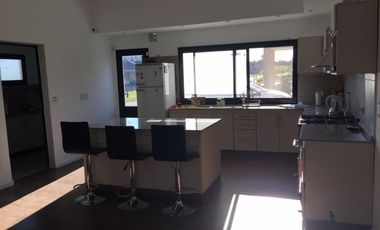 CASA en venta - A ESTRENAR - 1 PLANTA - BARRIO CERRADO SANTA ISABEL