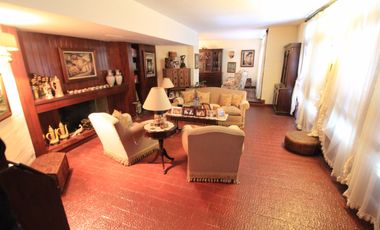 Chalet en venta Alvear y Paso, 3 plantas. 400 M2 Cubiertos.