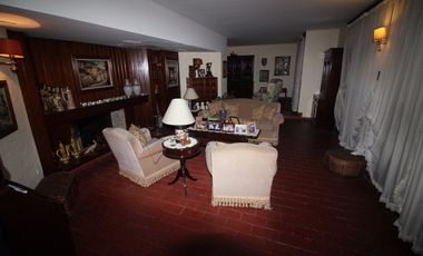 Chalet en venta Alvear y Paso, 3 plantas. 400 M2 Cubiertos.