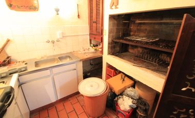 Chalet en venta Alvear y Paso, 3 plantas. 400 M2 Cubiertos.