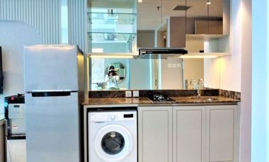 DISEWAKAN APARTEMEN STUDIO PLUS MODERN MEWAH LA RIZ MANSION PAKUWON SURABAYA BARAT