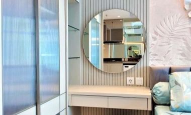 DISEWAKAN APARTEMEN STUDIO PLUS MODERN MEWAH LA RIZ MANSION PAKUWON SURABAYA BARAT