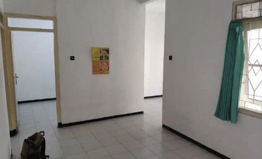 Rumah perum Semolowaru Indah, siap tinggal, strategis dekat MERR