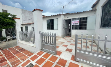 casa en arriendo en villa del rosario, portal de los alcázares. Cod A4969
