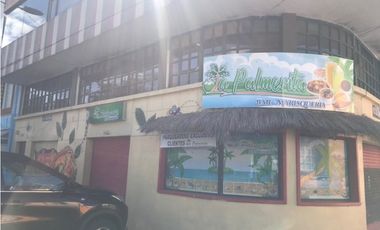 VENDO EDIFICIO RENTERO ESQUINERO LOCALES -RESTAURANTE- MARISCAL