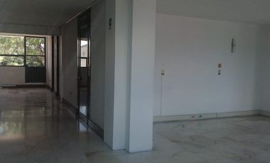RENT0 O VEND0 EDIFICIO PARA OFICINAS EN PUEBLA EN CALZADA ZAVALETA