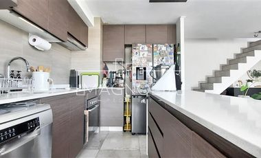 Duplex 3 dormitorios quincho privado + 2 esta, en Las Condes