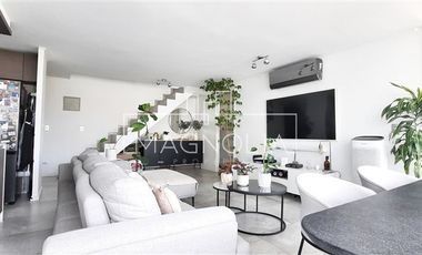 Duplex 3 dormitorios quincho privado + 2 esta, en Las Condes