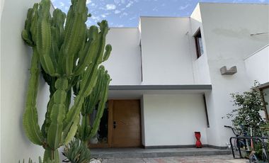 Espectacular casa en arriendo exclusivo condominio