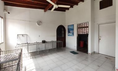 casa-local en venta en latino. Cod V26304